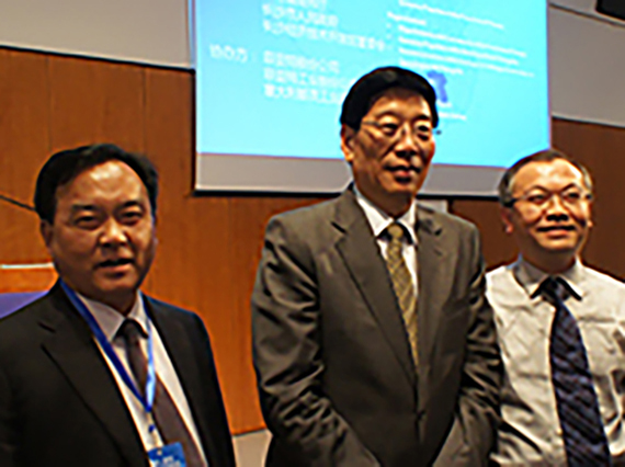 2011年6月20日我公司董事长肖公平先生陪同湖南省省长一行赴欧洲考察