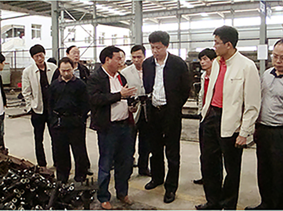 湖北省煤炭安全局严寅初局长一行专程在公司调研指导工作