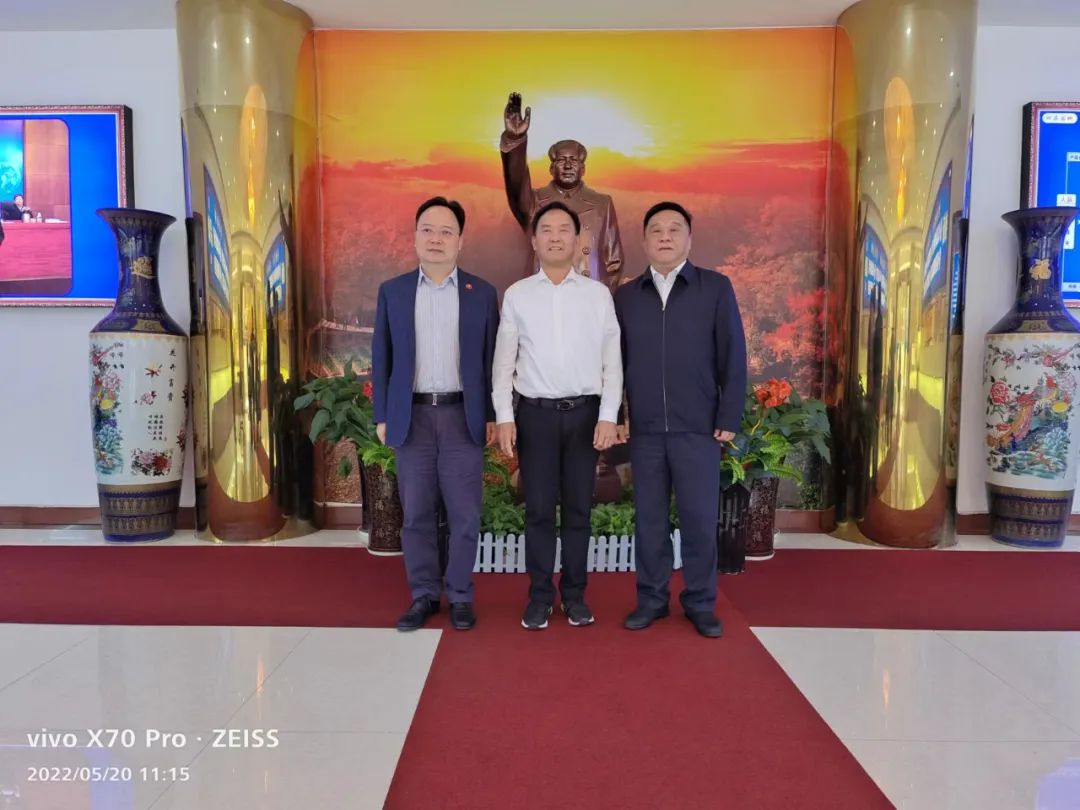 湘潭市杨晓军副市长一行莅临我司视察