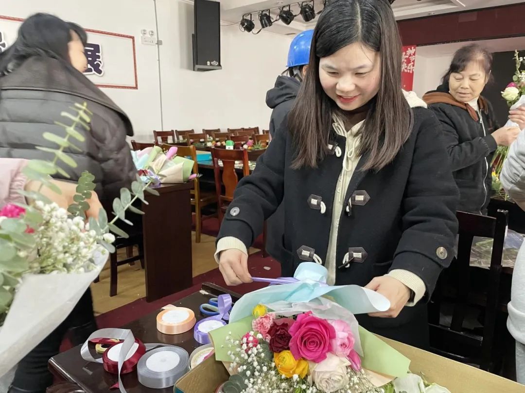 我司举行庆“三八”女神节活动