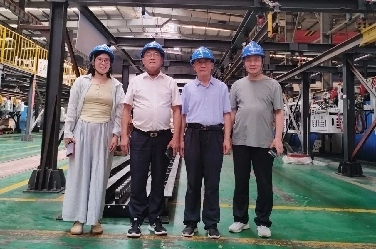 徐州立人单轨常总一行莅临我司考察